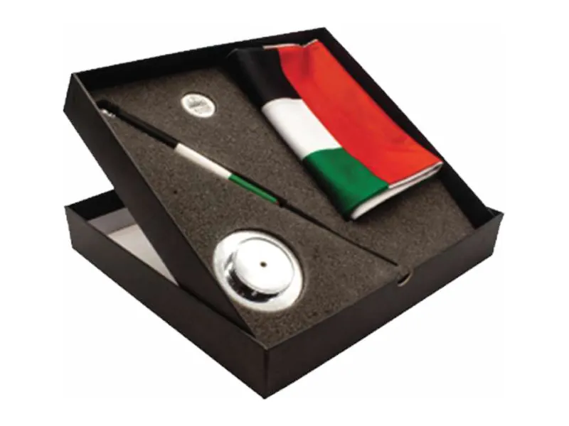 National Day gift box with UAE flag scarf, flag with stand and pen