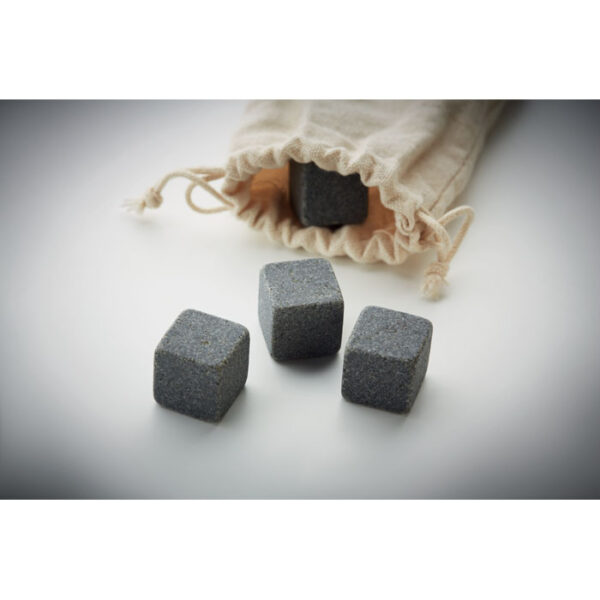 ROCKS - Image 3